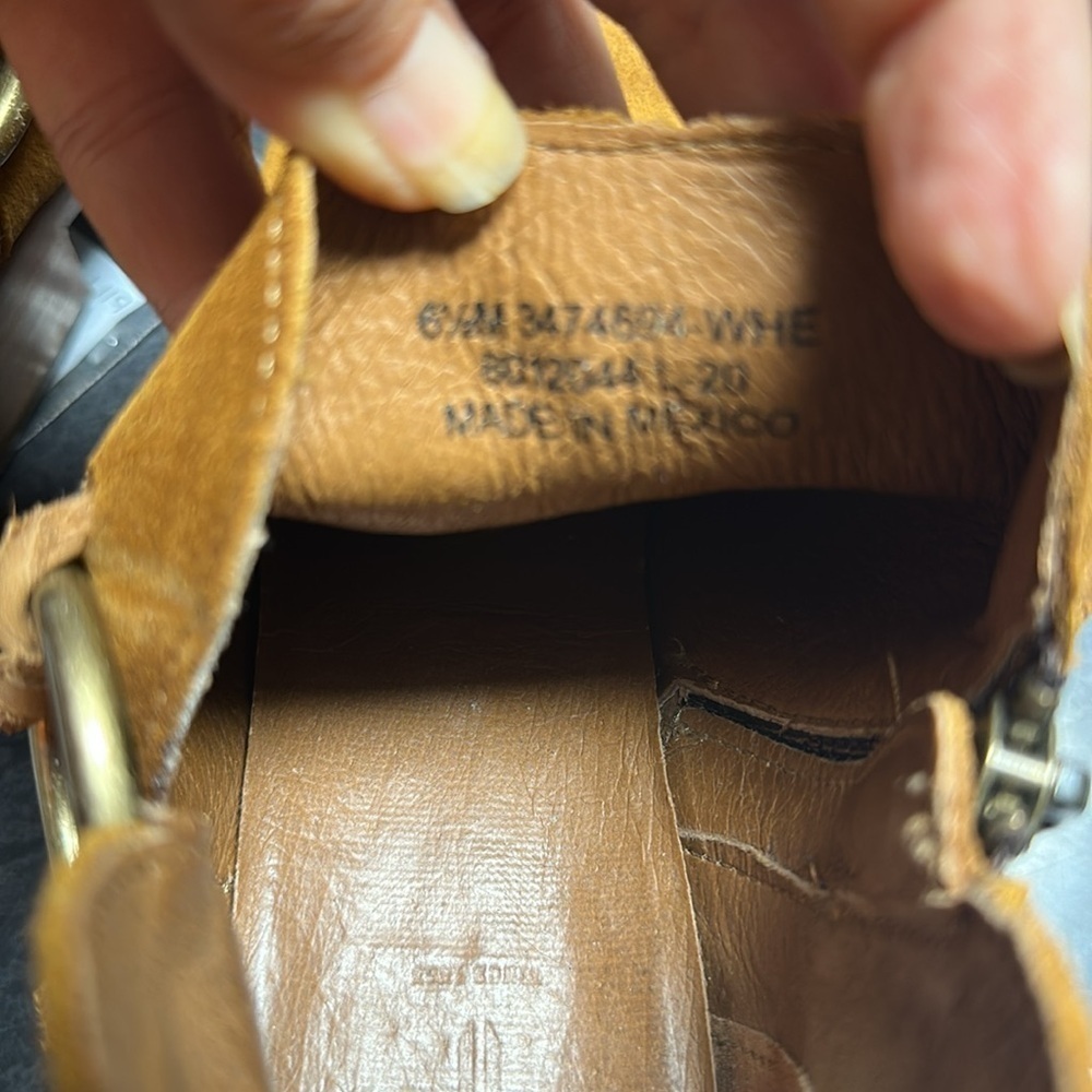 FRYE Carson Braided Harness Suede Ankle Boot Wheat Sz 6.5 - Picture 13 of 13